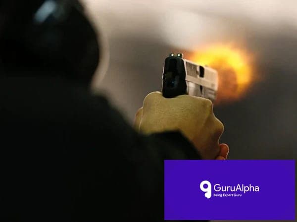 Karachi Citizen Shoots Robber at Jail Chowrangi Amid Surge in Self-Defense