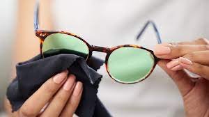 Could Green-Light Eyeglasses Help Manage Anxiety About Fibromyalgia Pain?
